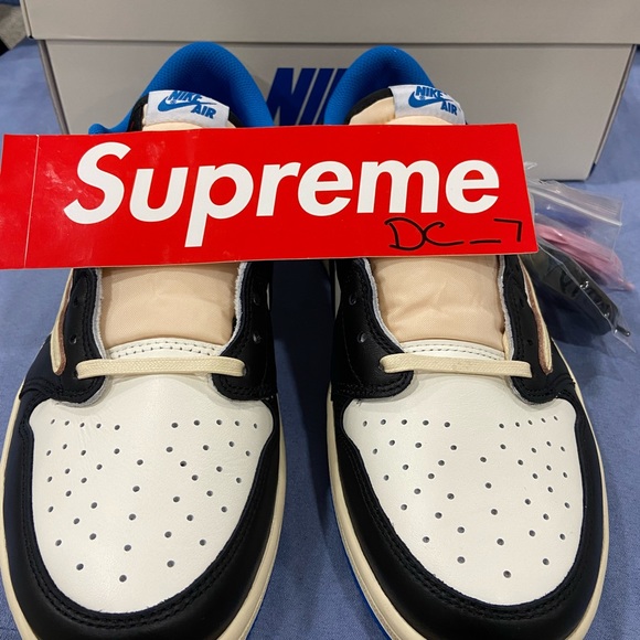 Travis Scott x Fragment Jordan 1 low size 11 100% authentic - Picture 6 of 16